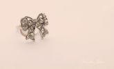 Anel laço strass 18