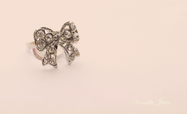 Anel laço strass 18